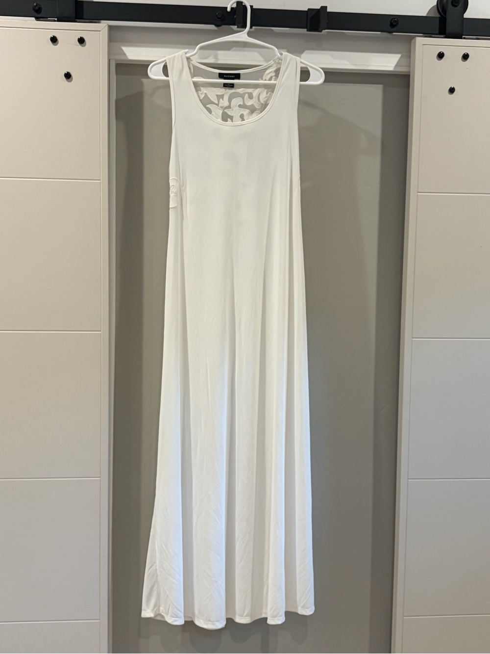 Natori White Sleeveless Maxi Dress with Lace Back